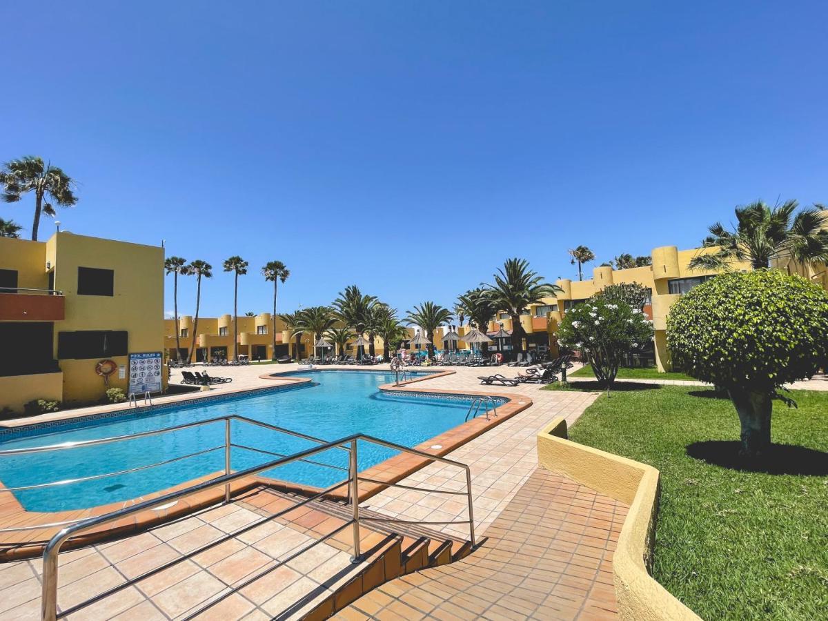 Seaside Apartment Corralejo : A Cozy Holiday Home In A Peaceful Well Located Green Complex Экстерьер фото